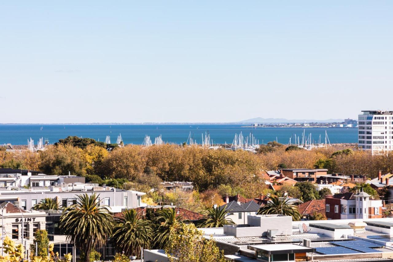 Spectacular Views Over Albert Park Melbourne Exterior photo